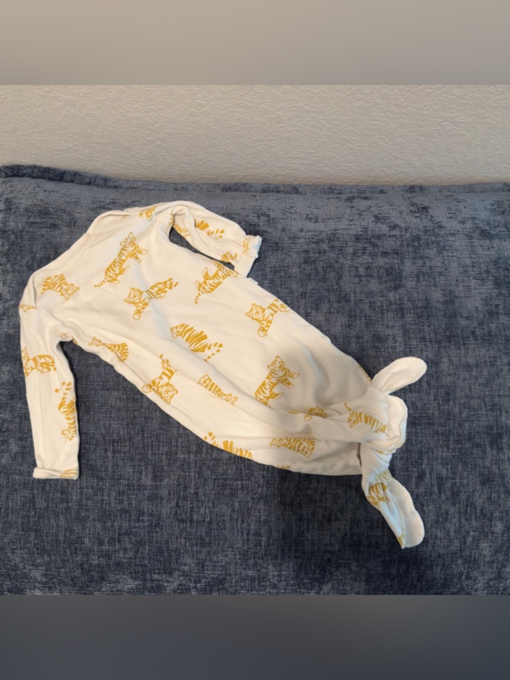 Kids White and Yellow Tiger Print Knotted Sleep Gown